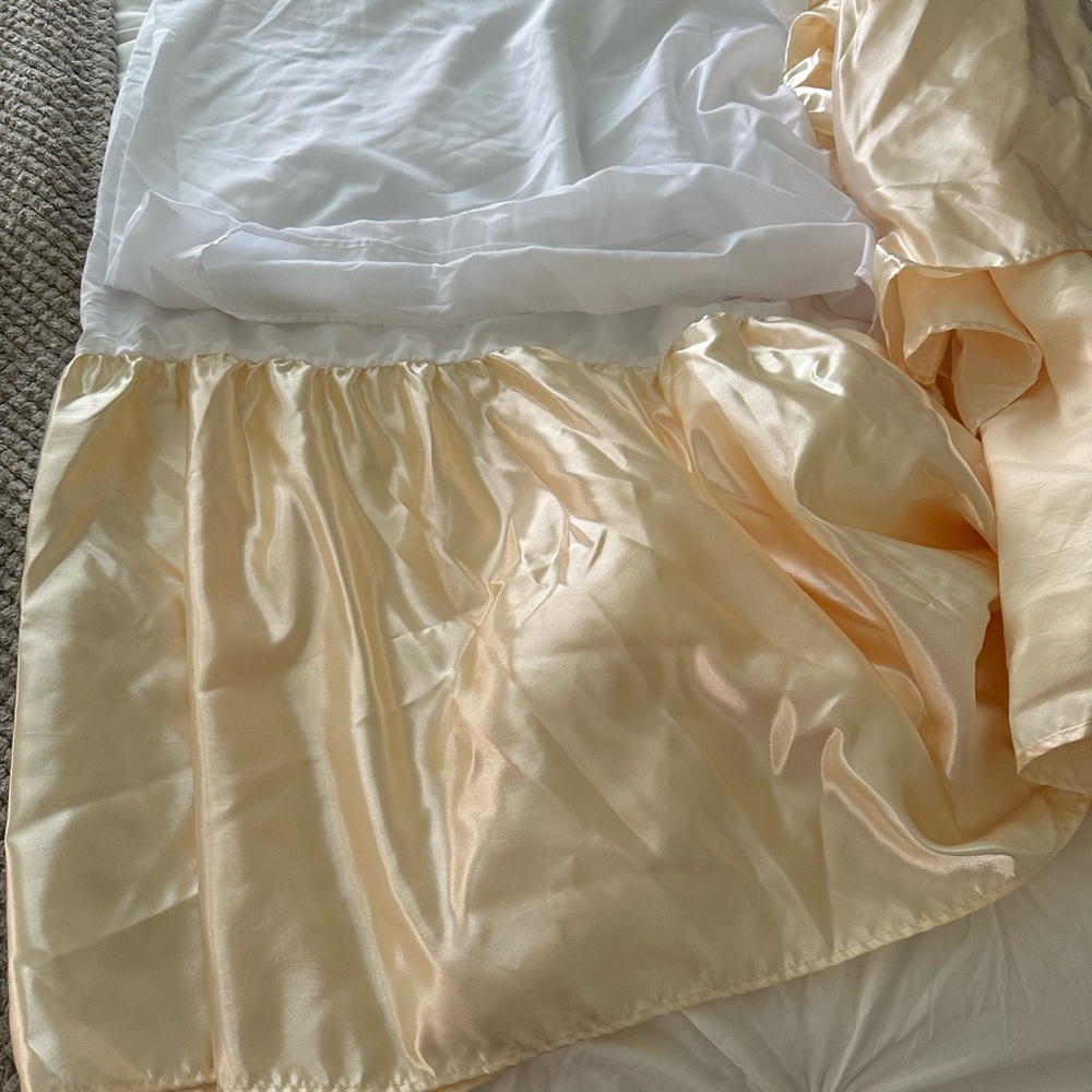 Queen size Gold Bedskirt Dust ruffle